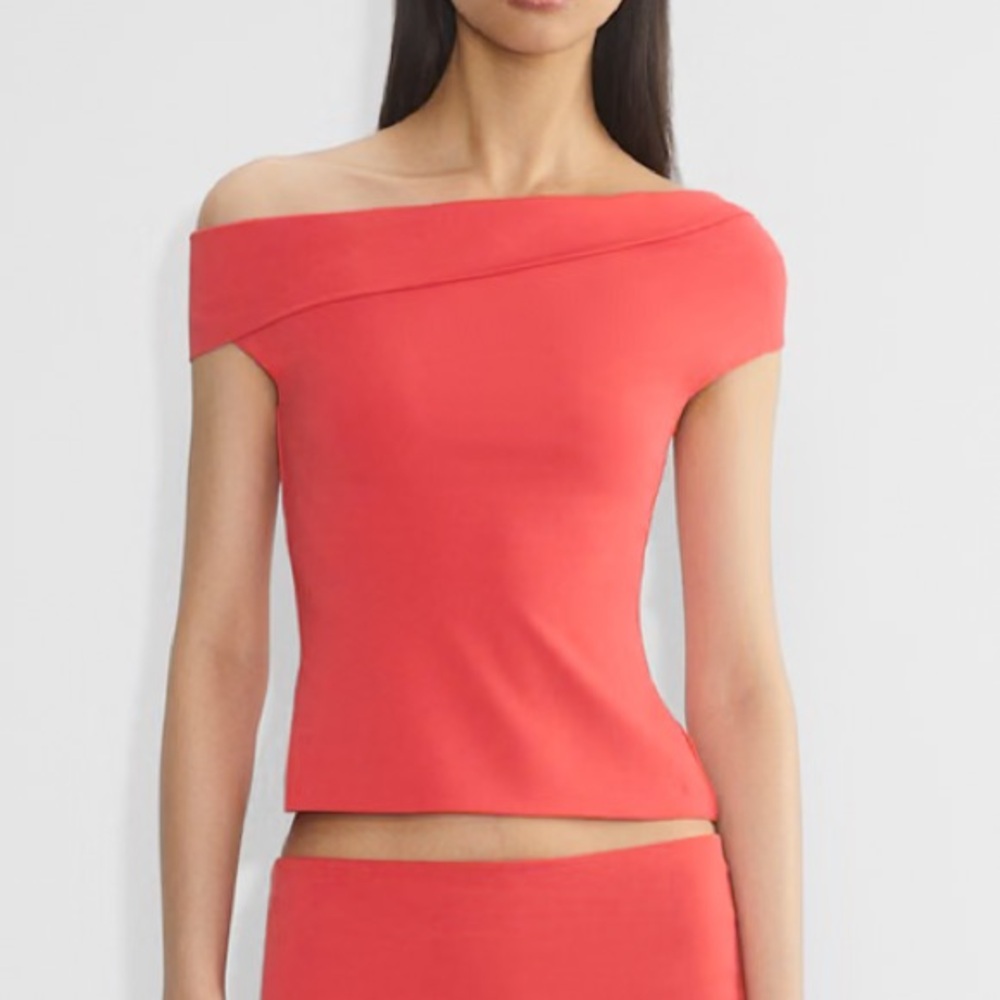 Aritzia Coral Off-Shoulder Short Sleeve Top